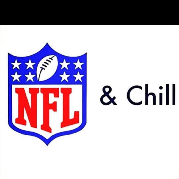 🏈🥰🏈 Poshmark, Food & Football 🏈🥰🏈 - Picture 1 of 1